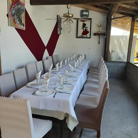 컨트리하우스 Etno Desa *